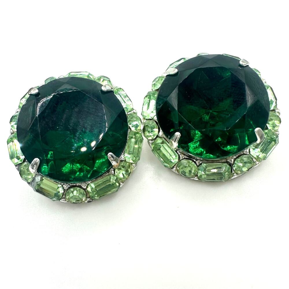 Vintage silver tone emerald green uranium glass rhinestones clip on earrings